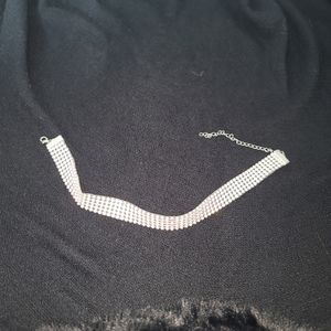 Choker light weight silver color necklace